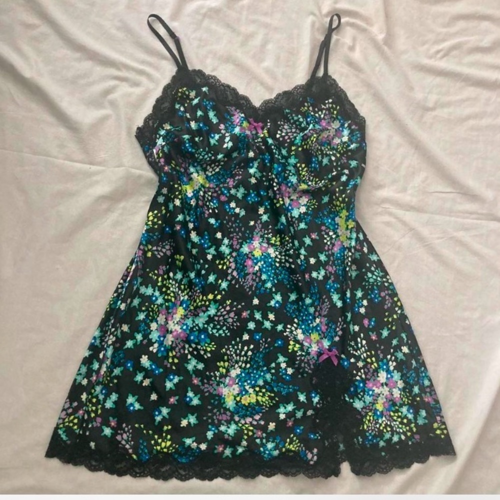 Vintage Y2K Victoria’s Secret Satin Floral Slip Dress | Coquette Lace | Size M